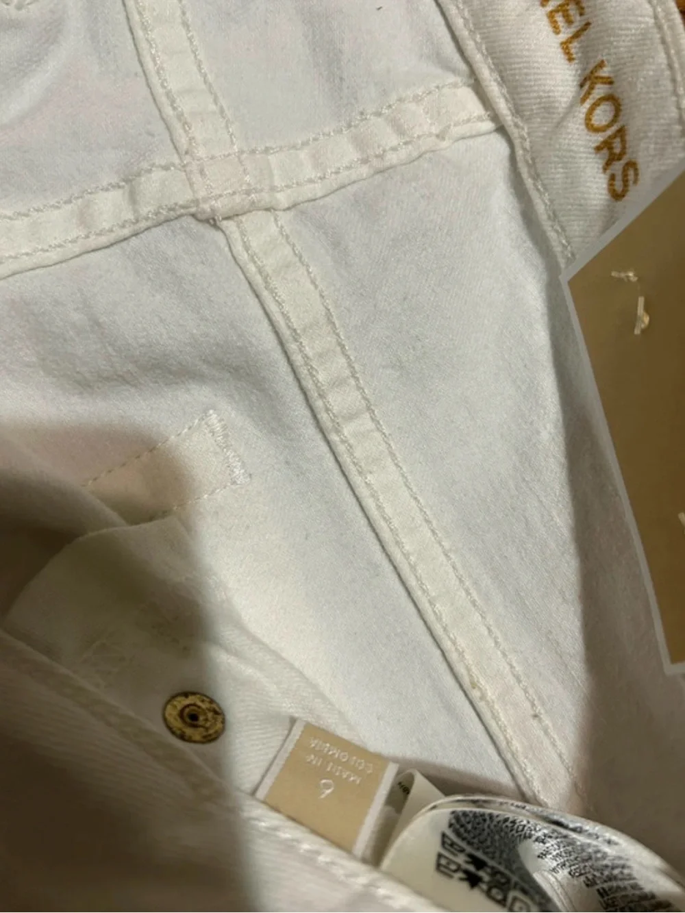 Michael Kors Izzy Cropped Flare White Jeans Women’s Size 6 NWT